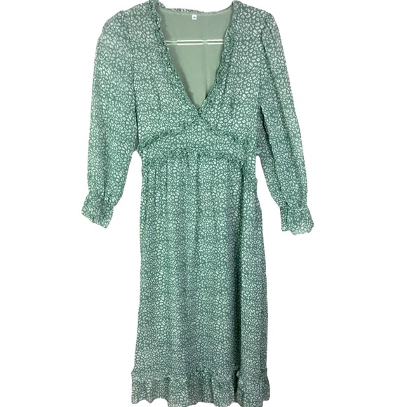 Deep V-neck Ruffle Long Sleeve Floral Print Maxi Dress size Medium NWOT - Picture 1 of 6